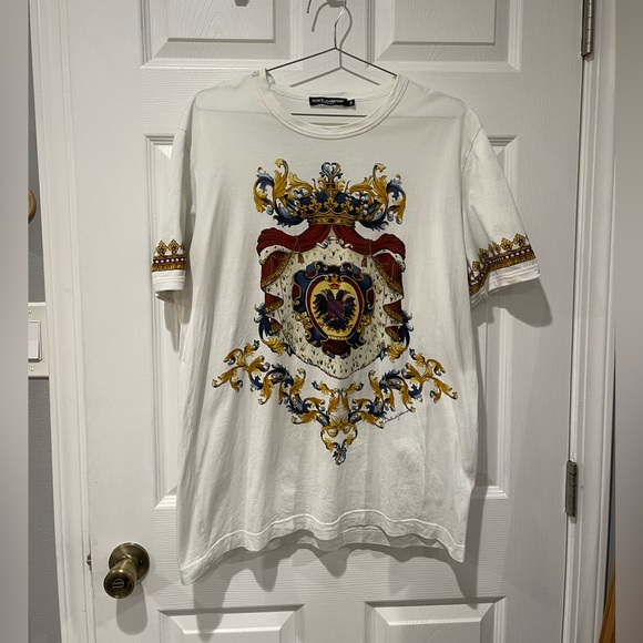 Dolce & Gabbana Other - Dolce & Gabbana Cream Top with Artistic Motif